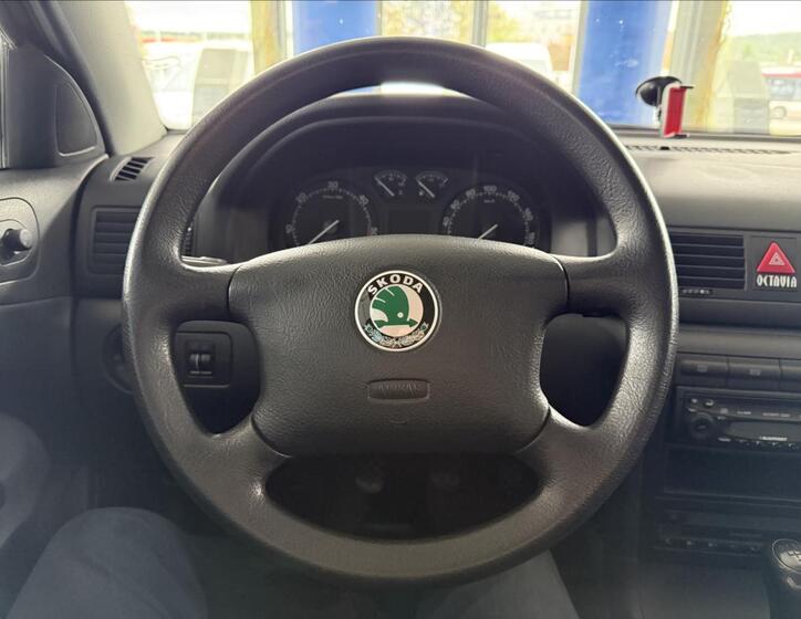 Škoda Octavia 14