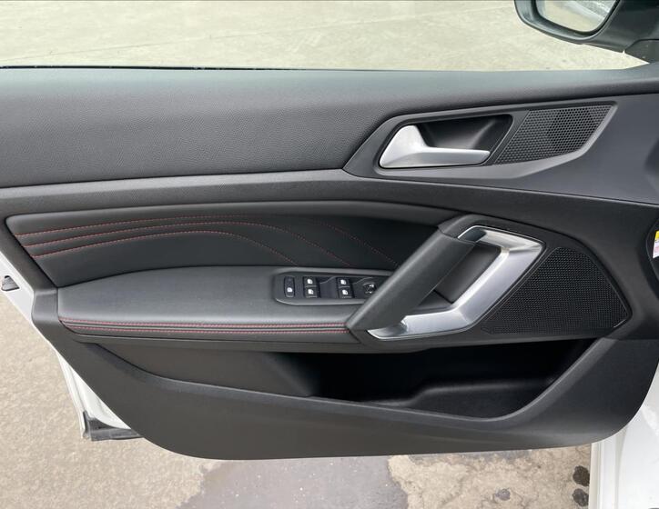 Peugeot 308 14