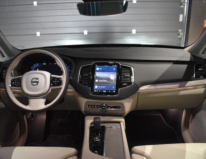 Volvo XC90 15