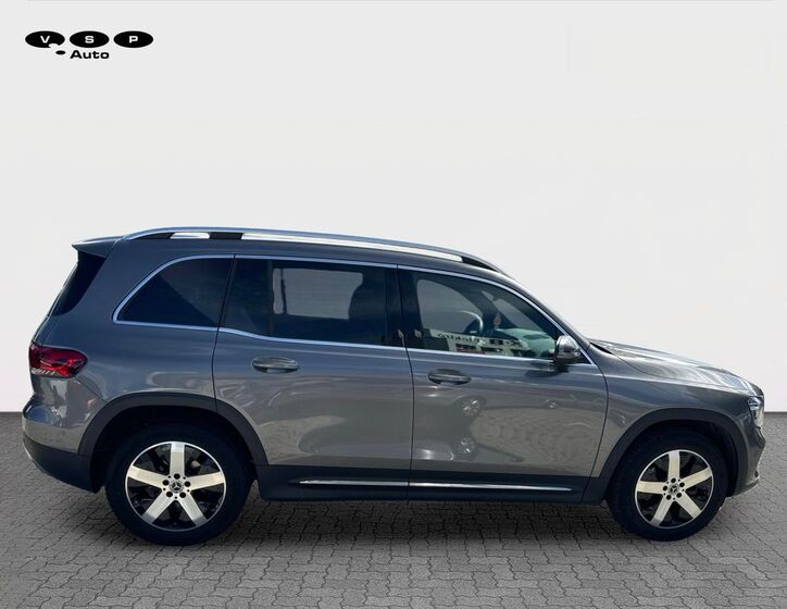 Mercedes-Benz GLB 6