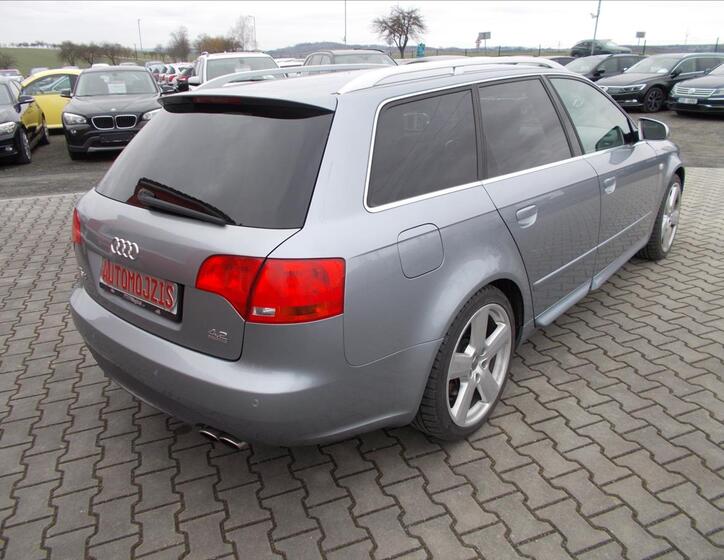 Audi S4 11