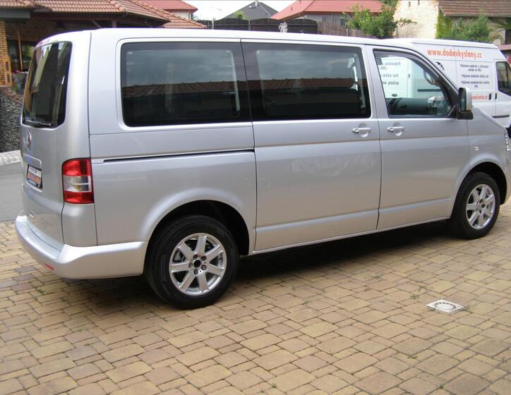 Volkswagen Caravelle 6