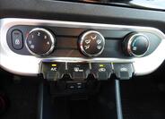 KIA Rio 27