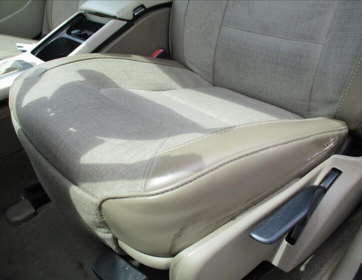 Volvo XC70 16