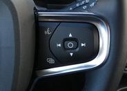 Volvo XC40 12