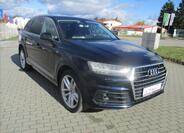 Audi Q7 6