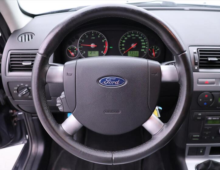 Ford Mondeo 18