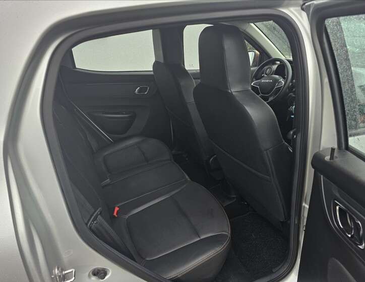 Dacia Spring 27