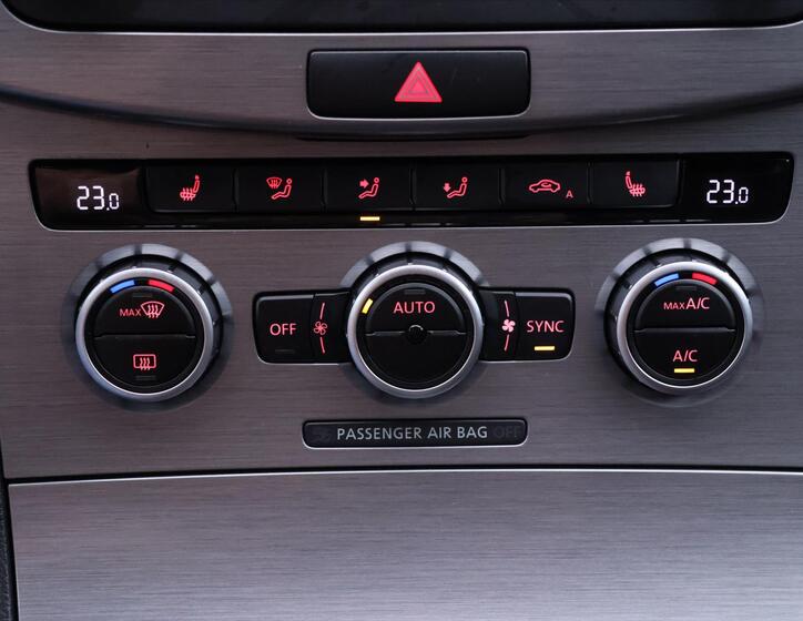Volkswagen Passat 30
