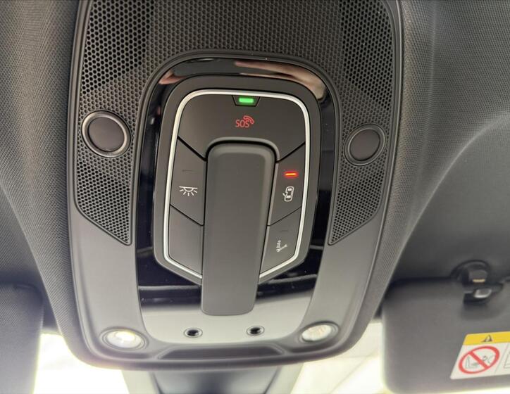Audi SQ8 15