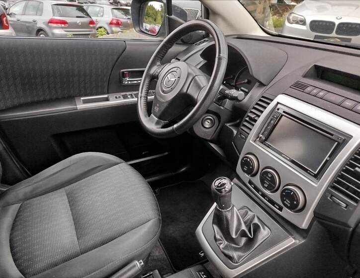Mazda 5 27