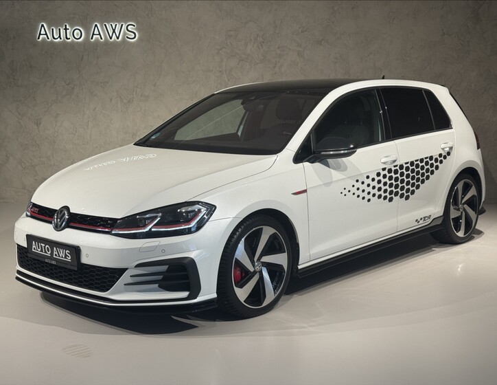 Volkswagen Golf 1
