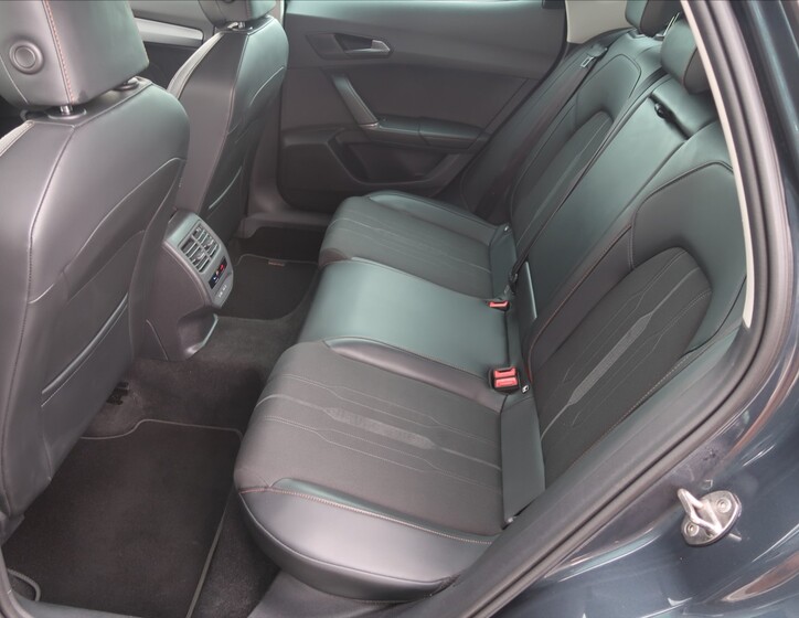 Cupra Formentor 11