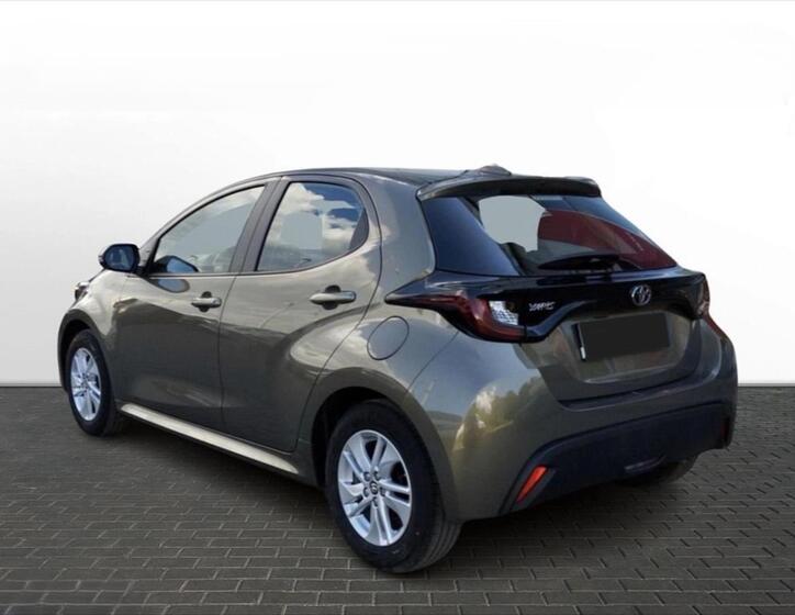 Toyota Yaris 5