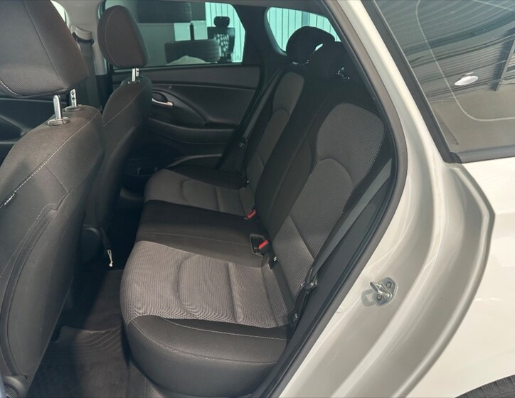Hyundai i30 8