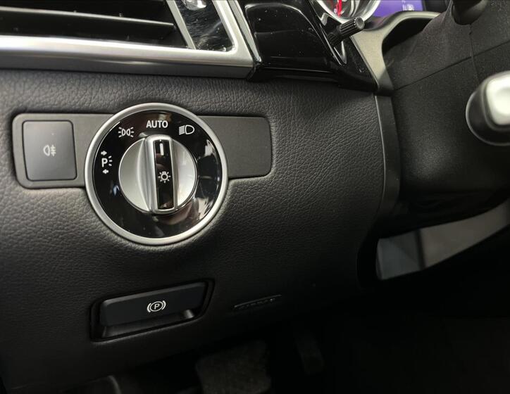 Mercedes-Benz GLE 11