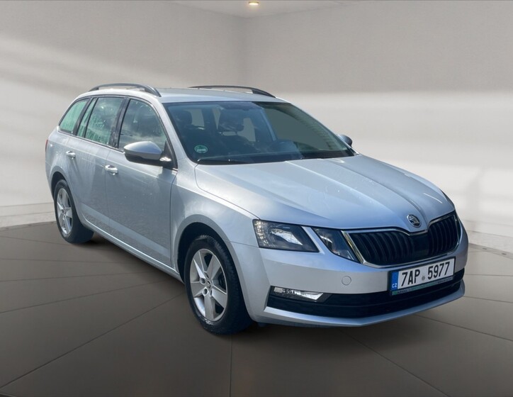Škoda Octavia 1