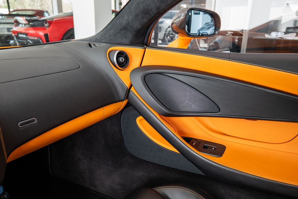 McLaren 570S