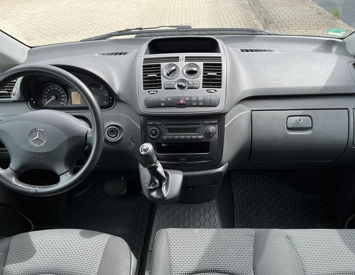 Mercedes-Benz Vito 10