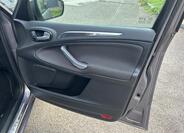 Ford Galaxy 42