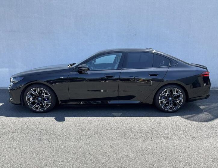 BMW i5 3