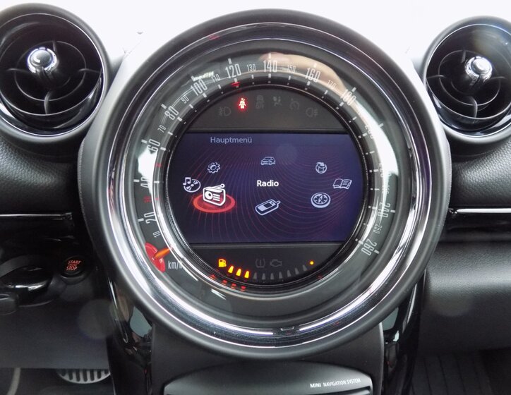 Mini Countryman 32