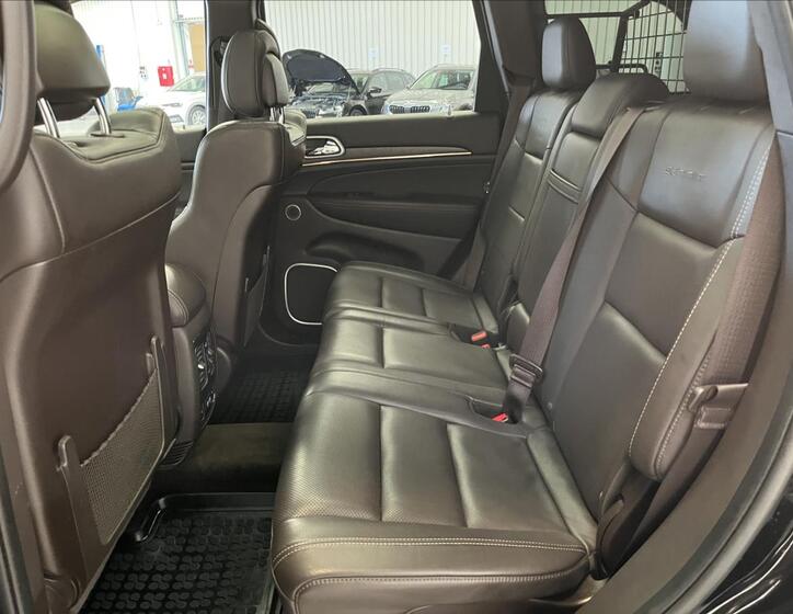 Jeep Grand Cherokee 22