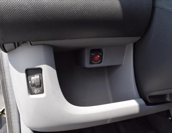 Peugeot 107 24