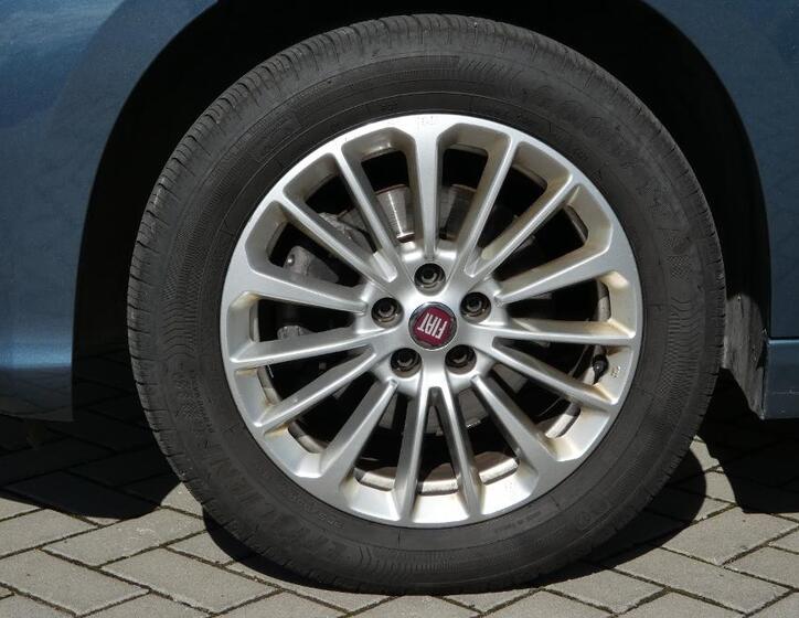 Fiat Tipo 22