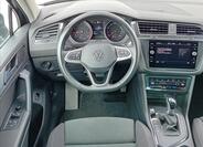 Volkswagen Tiguan 6