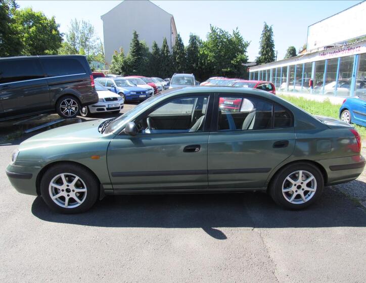 Hyundai Elantra 7