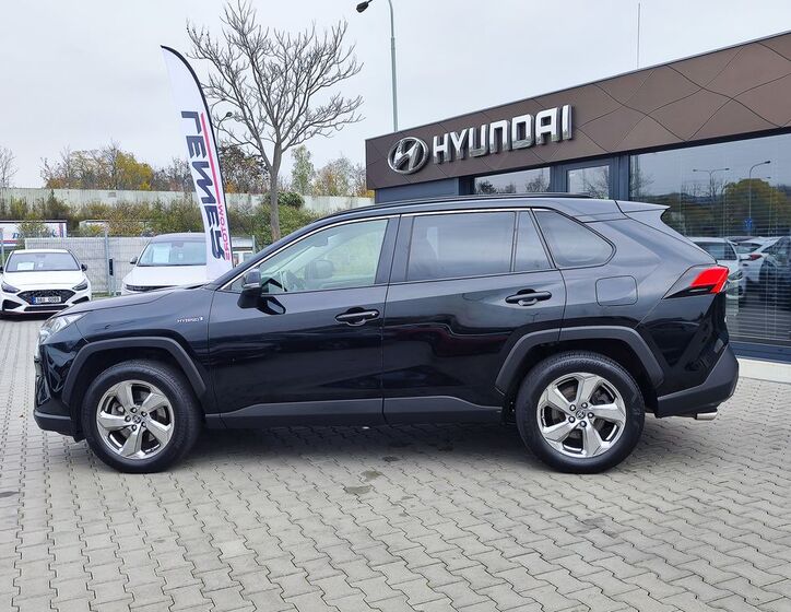 Toyota RAV4 8