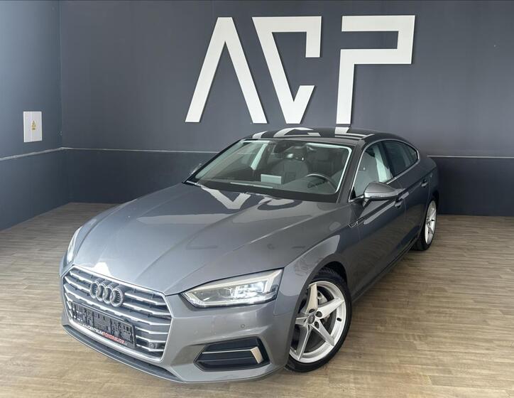 Audi A5 1