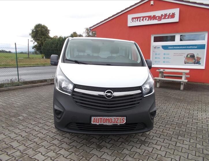 Opel Vivaro 2