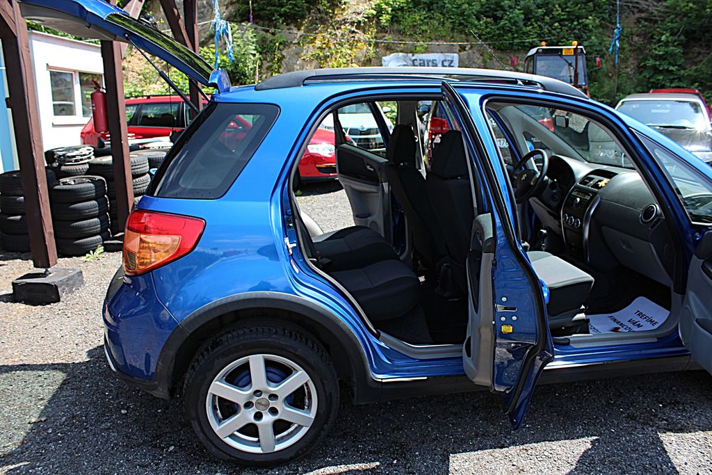 Suzuki SX4