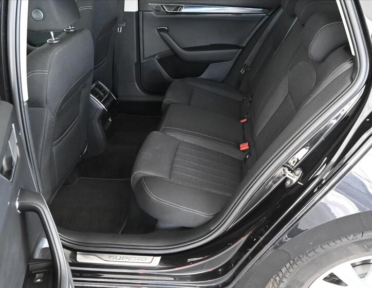 Škoda Superb 10