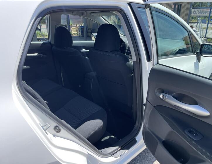 Toyota Auris 22