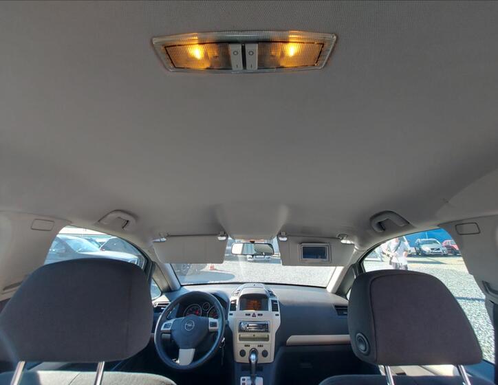 Opel Zafira 18