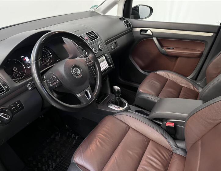 Volkswagen Touran 5