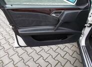 Mercedes-Benz Třídy E 25