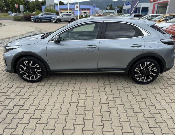 KIA XCeed 4