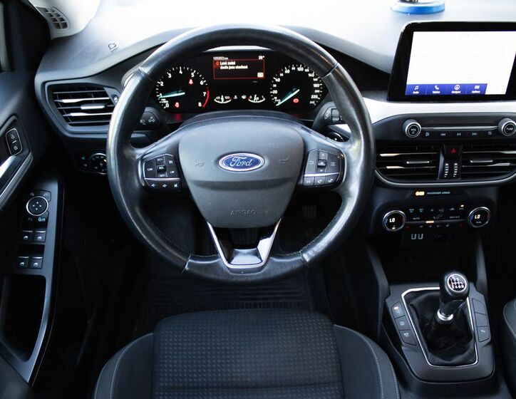 Ford Focus 10