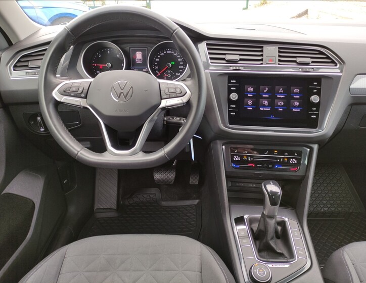 Volkswagen Tiguan 7