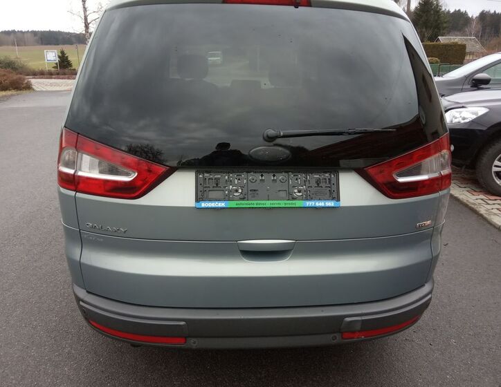 Ford Galaxy 8