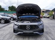 Mercedes-Benz GLA 9