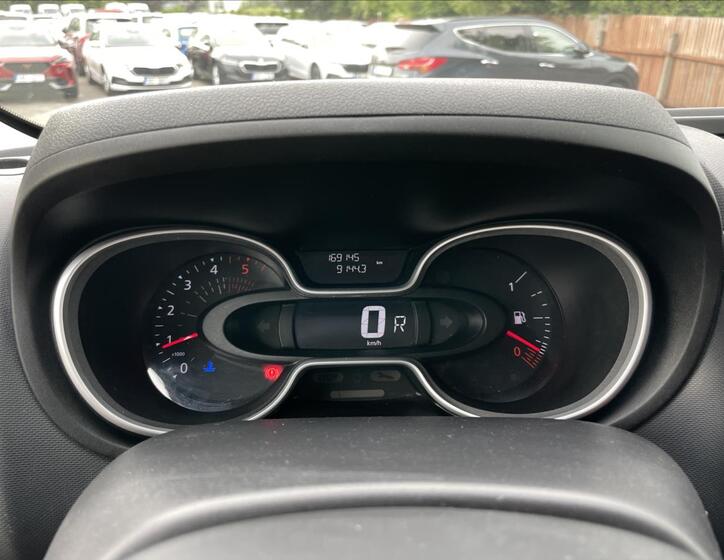 Renault Trafic 12