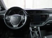 Toyota Auris 15