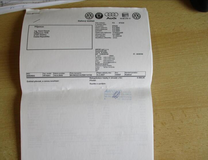 Volkswagen Golf 24
