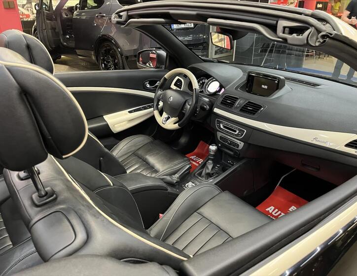 Renault Mégane 15