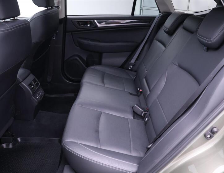Subaru Outback 16